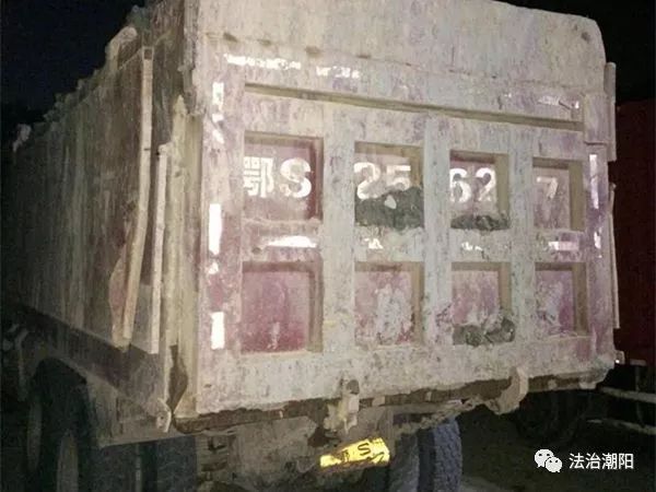 重磅利好！4.5吨以下普通货运车“双证”取消“三亿体育手机版